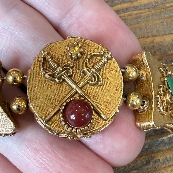 Vintage 1960’s ART / Arthur Pepper Gold Tone Slide Bracelet Crown Sword READ - Picture 6 of 12